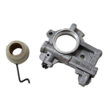 Load image into Gallery viewer, ZY New Pack of Oil Pump Oiler and Worm Gear Spring fit for STIHL MS650 MS660 066 Chainsaw