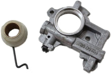 Load image into Gallery viewer, ZY New Pack of Oil Pump Oiler and Worm Gear Spring fit for STIHL MS650 MS660 066 Chainsaw