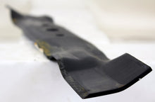 Load image into Gallery viewer, Rotary 21" 10635 Lawnmower Blade for John Deere #GY205 .675" CH