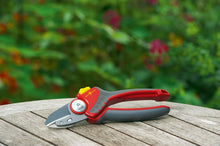 Load image into Gallery viewer, Wolf Garten 73AFA005650 Garden Shears "RS 4000 Premium Plus"