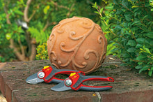 Load image into Gallery viewer, Wolf-Garten RS2500 Anvil Secateurs, Red, 29x3.8x2.8 cm