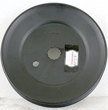 Load image into Gallery viewer, Rotary 5 9/16&quot; 12884 Splined Spindle/Deck Pulley Cub Cadet 756-1188
