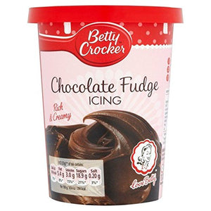 Betty Crocker Rich & Creamy Chocolate Fudge Frosting 400g
